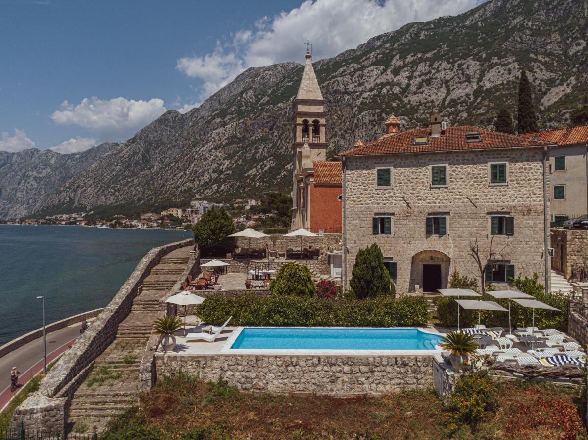 Kamena Palata Apartments Cattaro Esterno foto